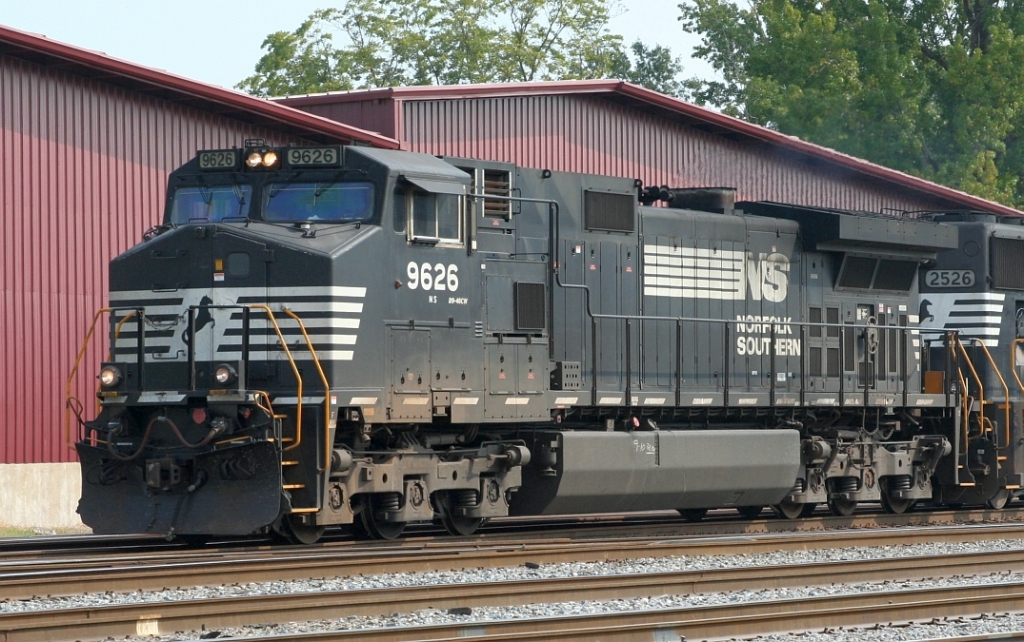 NS 9626 leading SB NS freight